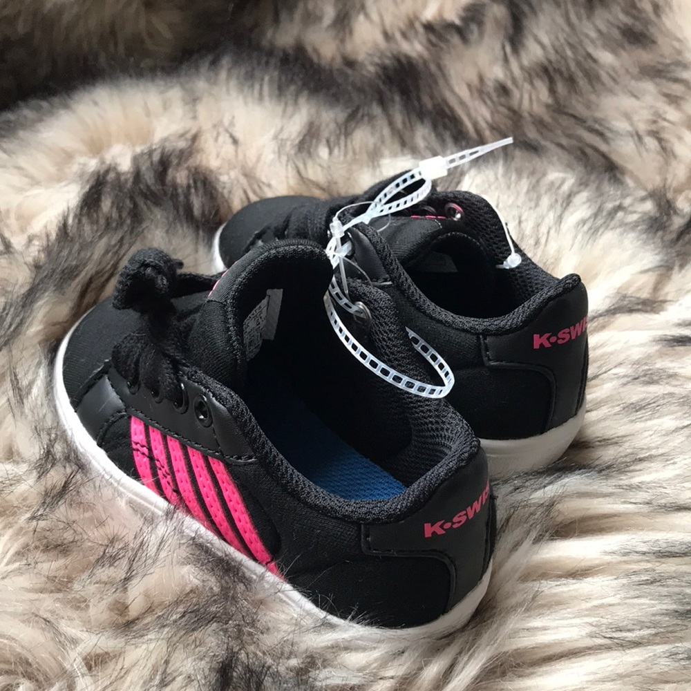 New k-Swiss sneakers size 5